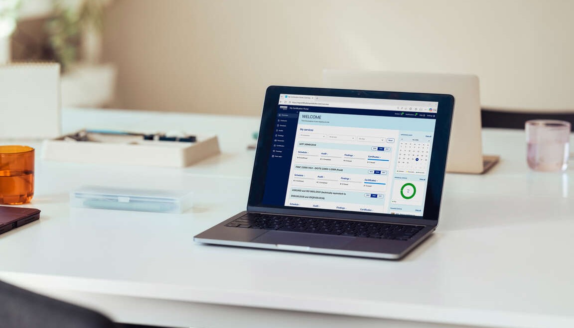 Laptop toont een scherm van mijn My Certification portal